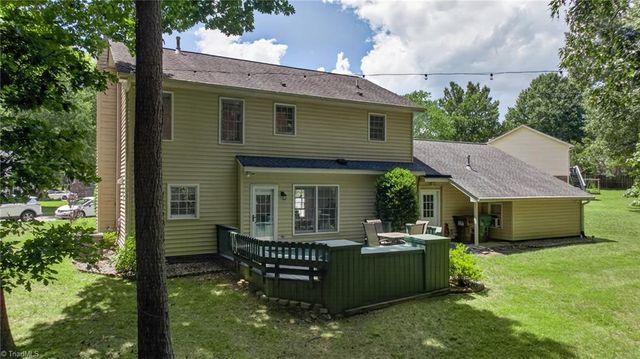 4000 Loch Mere Road, High Point, NC 27265
