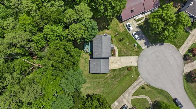 4000 Loch Mere Road, High Point, NC 27265