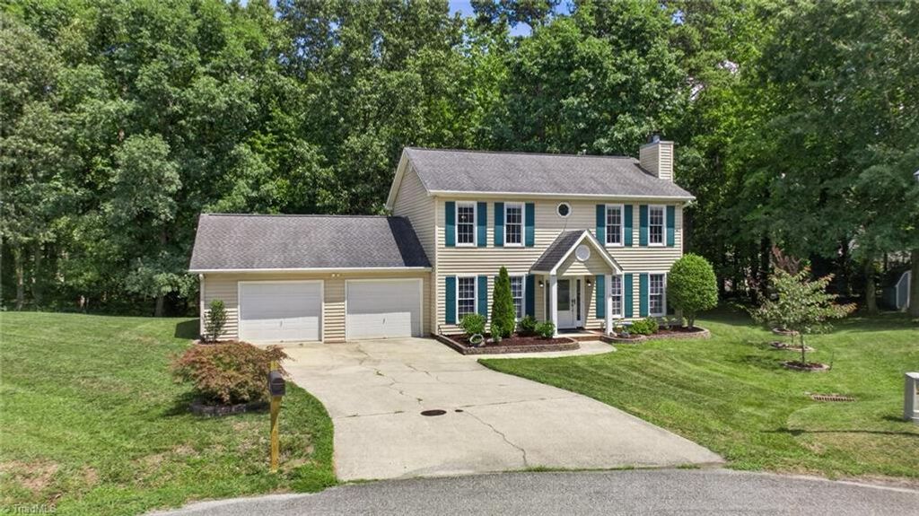 4000 Loch Mere Road, High Point, NC 27265