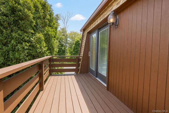 124 New Holland Village, Nanuet, NY 10954