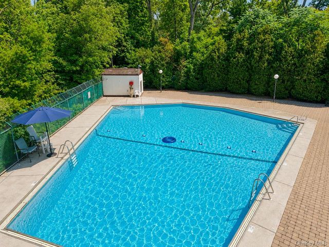 124 New Holland Village, Nanuet, NY 10954