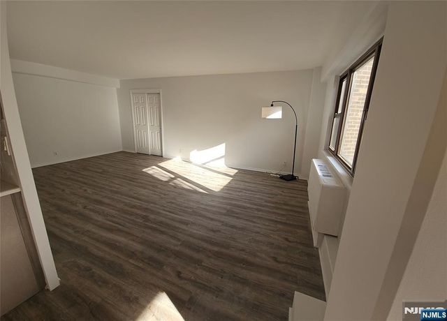 8800 Boulevard East 4B, North Bergen, NJ 07047