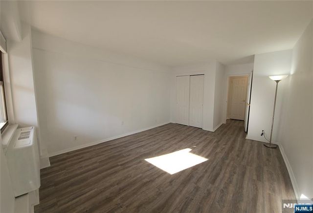 8800 Boulevard East 4B, North Bergen, NJ 07047