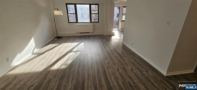 8800 Boulevard East 4B, North Bergen, NJ 07047