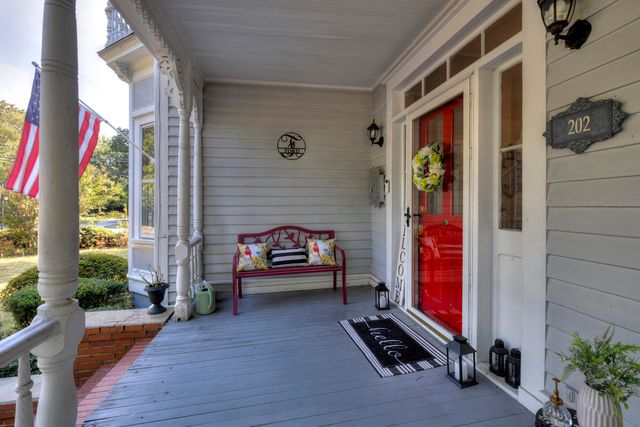 202 N Salem Avenue, Sumter, SC 29150