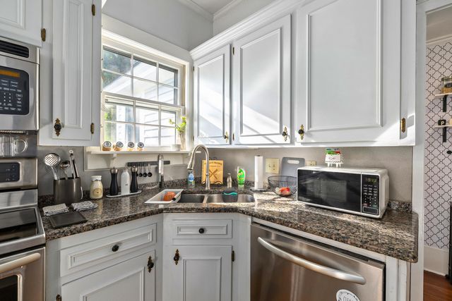 202 N Salem Avenue, Sumter, SC 29150