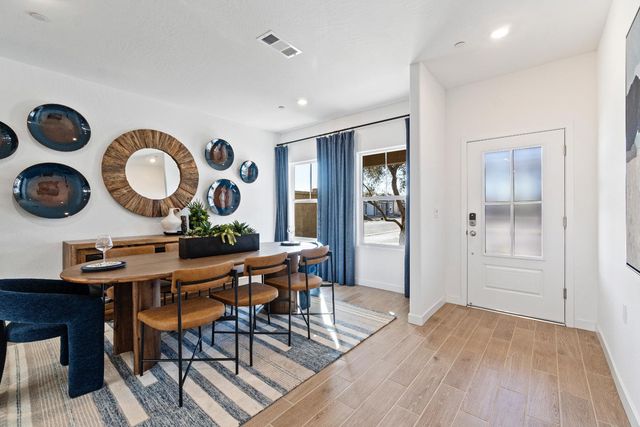 1059 Springtime Avenue, Clovis, CA 93619