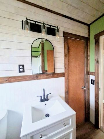 2130 Hampton Road, Wellford, SC 29385