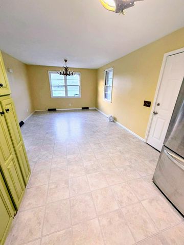 2130 Hampton Road, Wellford, SC 29385