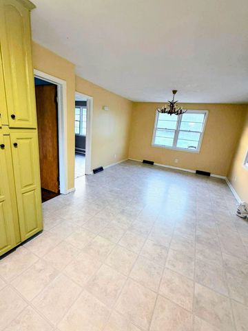 2130 Hampton Road, Wellford, SC 29385