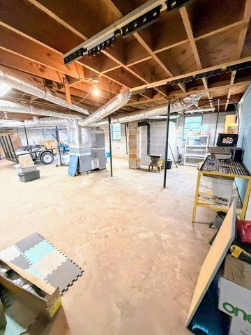 2130 Hampton Road, Wellford, SC 29385