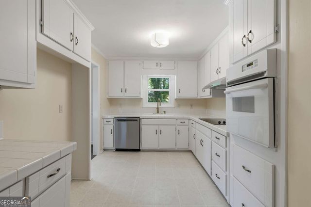 1935 E Buckeye Street, Cumming, GA 30040