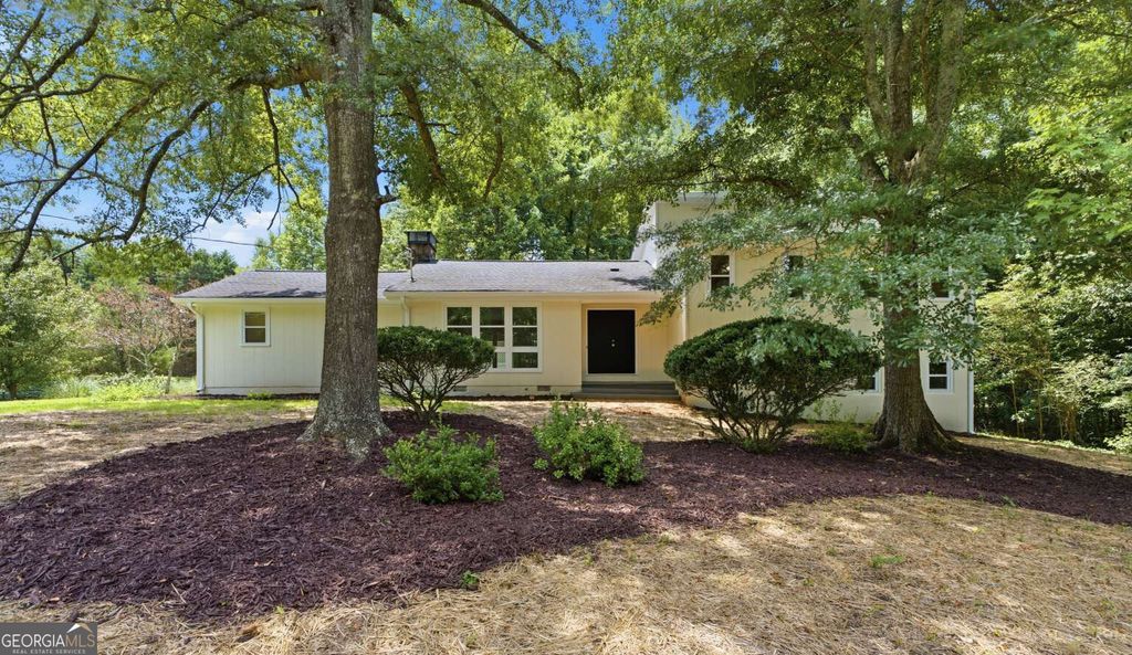 1935 E Buckeye Street, Cumming, GA 30040