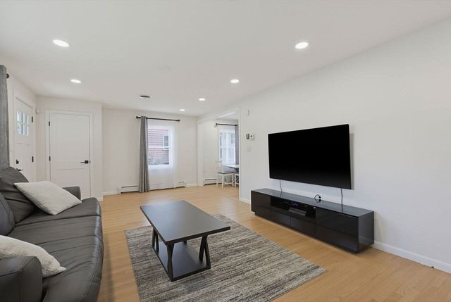138 Tolman St, Newton, MA 02465