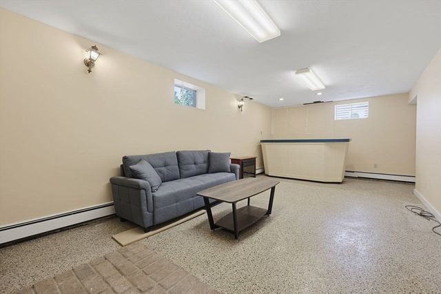 138 Tolman St, Newton, MA 02465