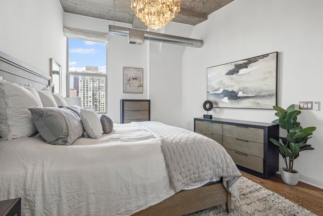 758 N Larrabee Street 718, Chicago, IL 60654