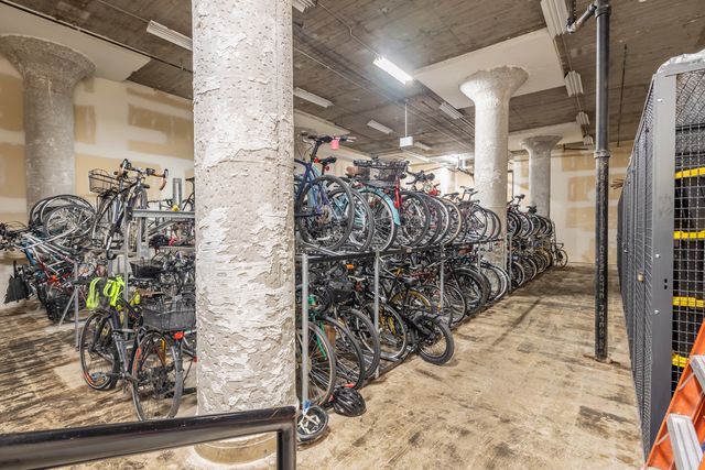 758 N Larrabee Street 718, Chicago, IL 60654