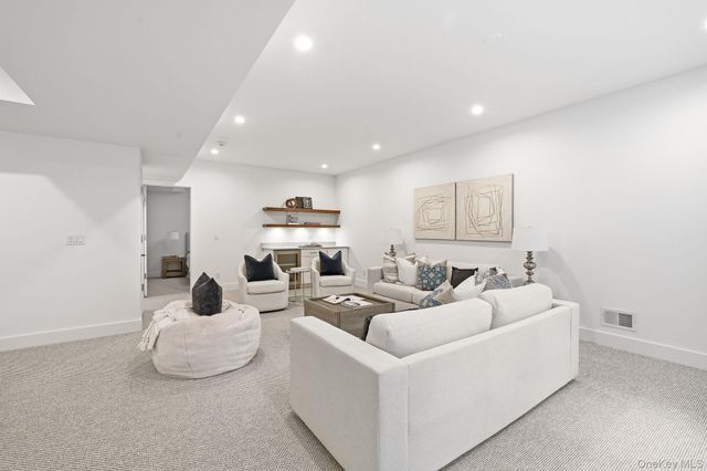 227 Central Avenue, Rye, NY 10580