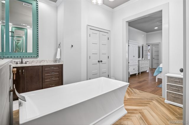 9536 Crescent Lodge Drive, Pike Road, AL 36064