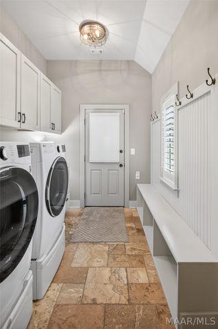 9536 Crescent Lodge Drive, Pike Road, AL 36064