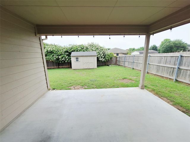 325 Comal RUN, Hutto, TX 78634