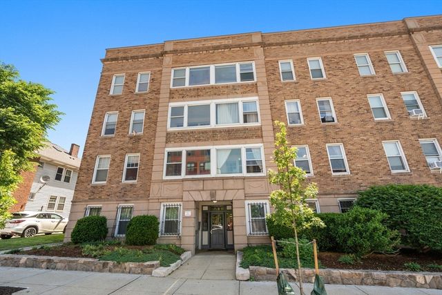 238 S Huntington Ave 1, Boston, MA 02130