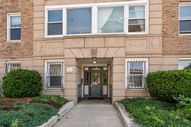 238 S Huntington Ave 1, Boston, MA 02130