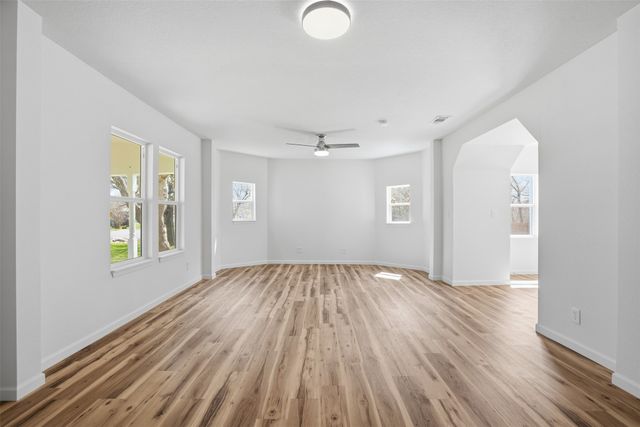 410 S Spears Street, Alvarado, TX 76009