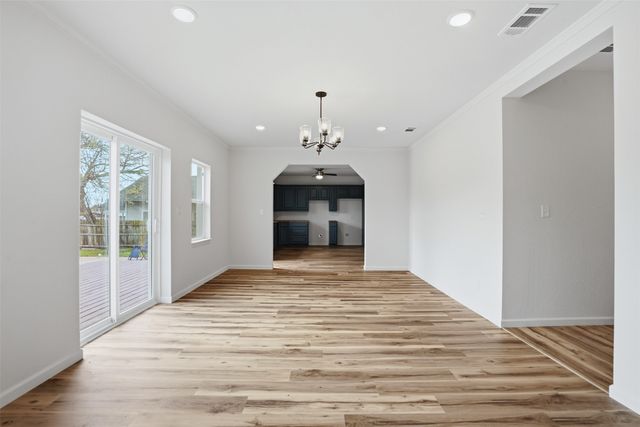 410 S Spears Street, Alvarado, TX 76009