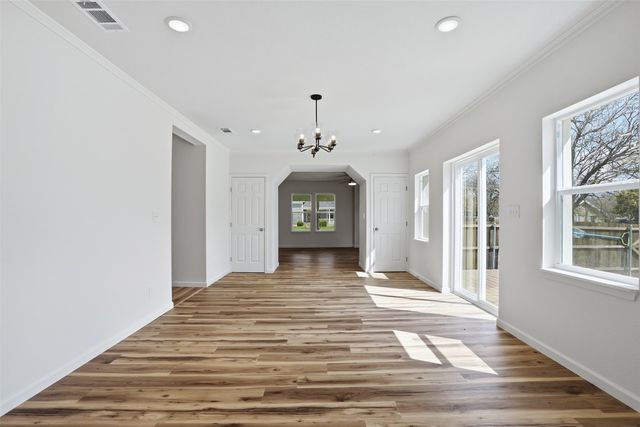 410 S Spears Street, Alvarado, TX 76009