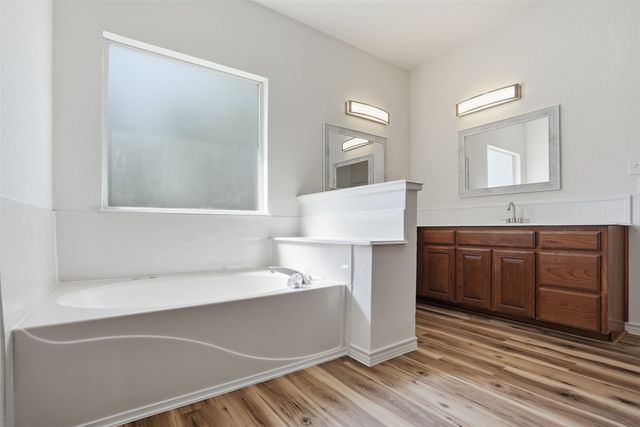 410 S Spears Street, Alvarado, TX 76009