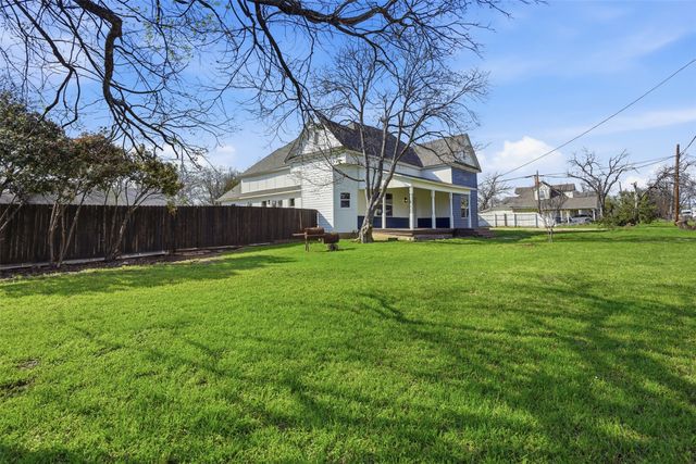 410 S Spears Street, Alvarado, TX 76009