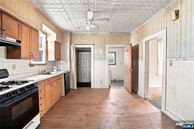 223 Montgomery Street, Bloomfield, NJ 07003