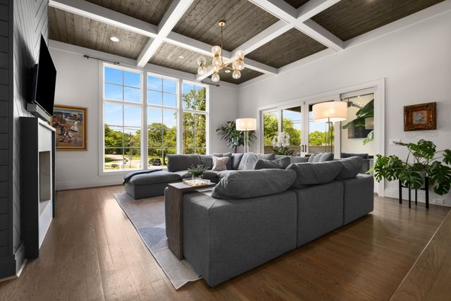 201 Haverford Ave, Nashville, TN 37205