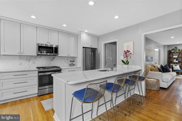 6707 MELROSE DR, Mclean, VA 22101