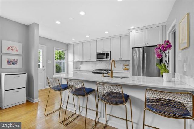 6707 MELROSE DR, Mclean, VA 22101