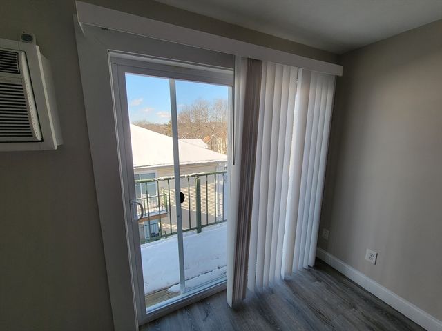 46 Edgeworth 517, Worcester, MA 01605