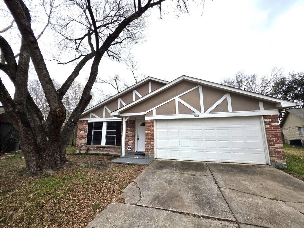 9814 Kiwi Lane, Conroe, TX 77385