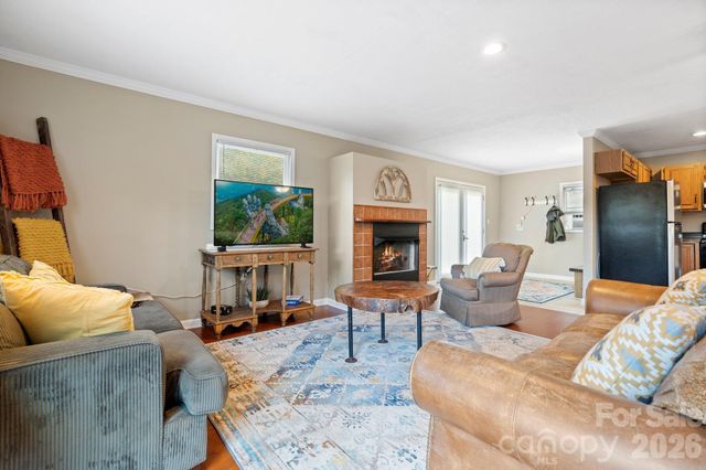 540 Duncan Creek Road, Fletcher, NC 28732