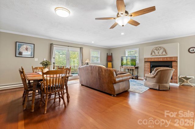 540 Duncan Creek Road, Fletcher, NC 28732