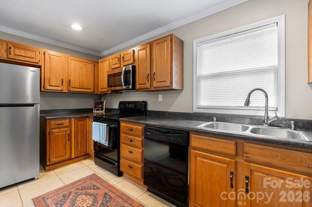 540 Duncan Creek Road, Fletcher, NC 28732