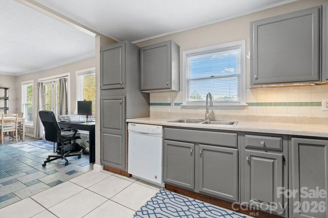 540 Duncan Creek Road, Fletcher, NC 28732