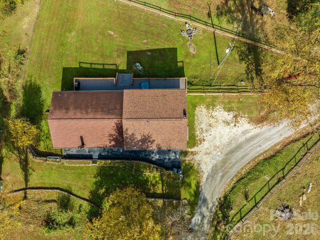 540 Duncan Creek Road, Fletcher, NC 28732