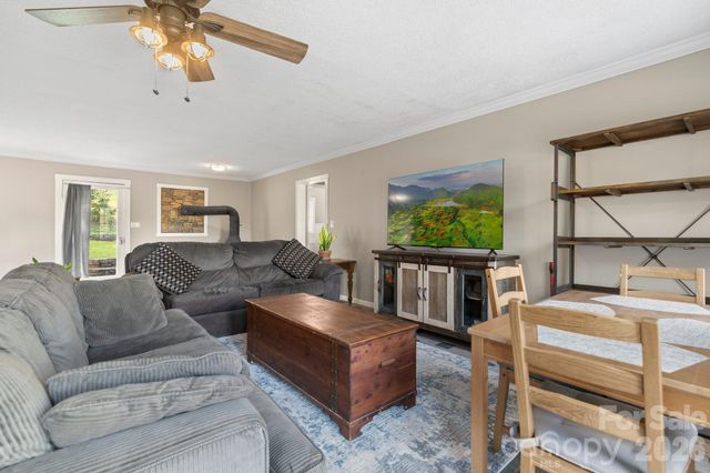 540 Duncan Creek Road, Fletcher, NC 28732