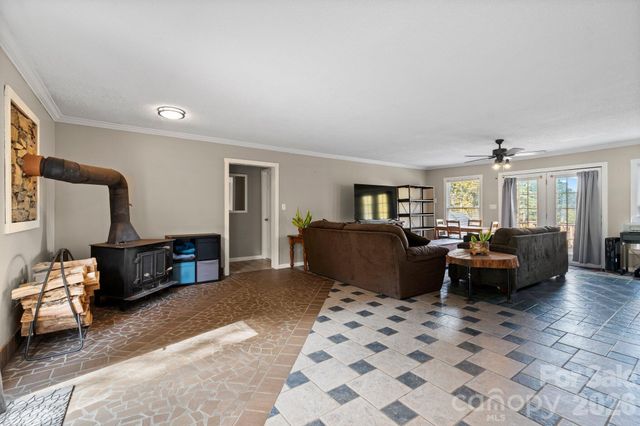 540 Duncan Creek Road, Fletcher, NC 28732