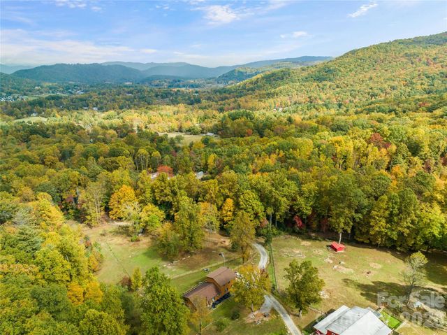 540 Duncan Creek Road, Fletcher, NC 28732