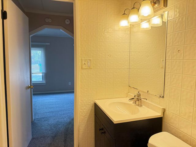 21345 Inkster Road, Farmington, MI 48336