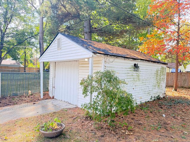 21345 Inkster Road, Farmington, MI 48336