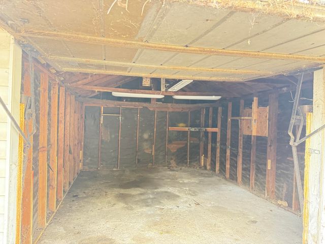 21345 Inkster Road, Farmington, MI 48336
