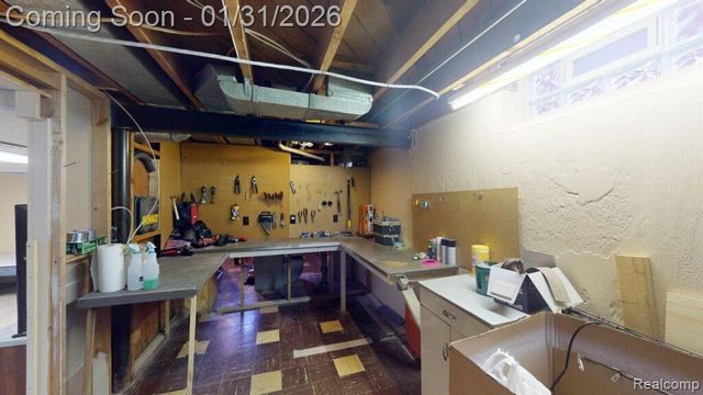 20201 Lochmoor Street, Harper Woods, MI 48225